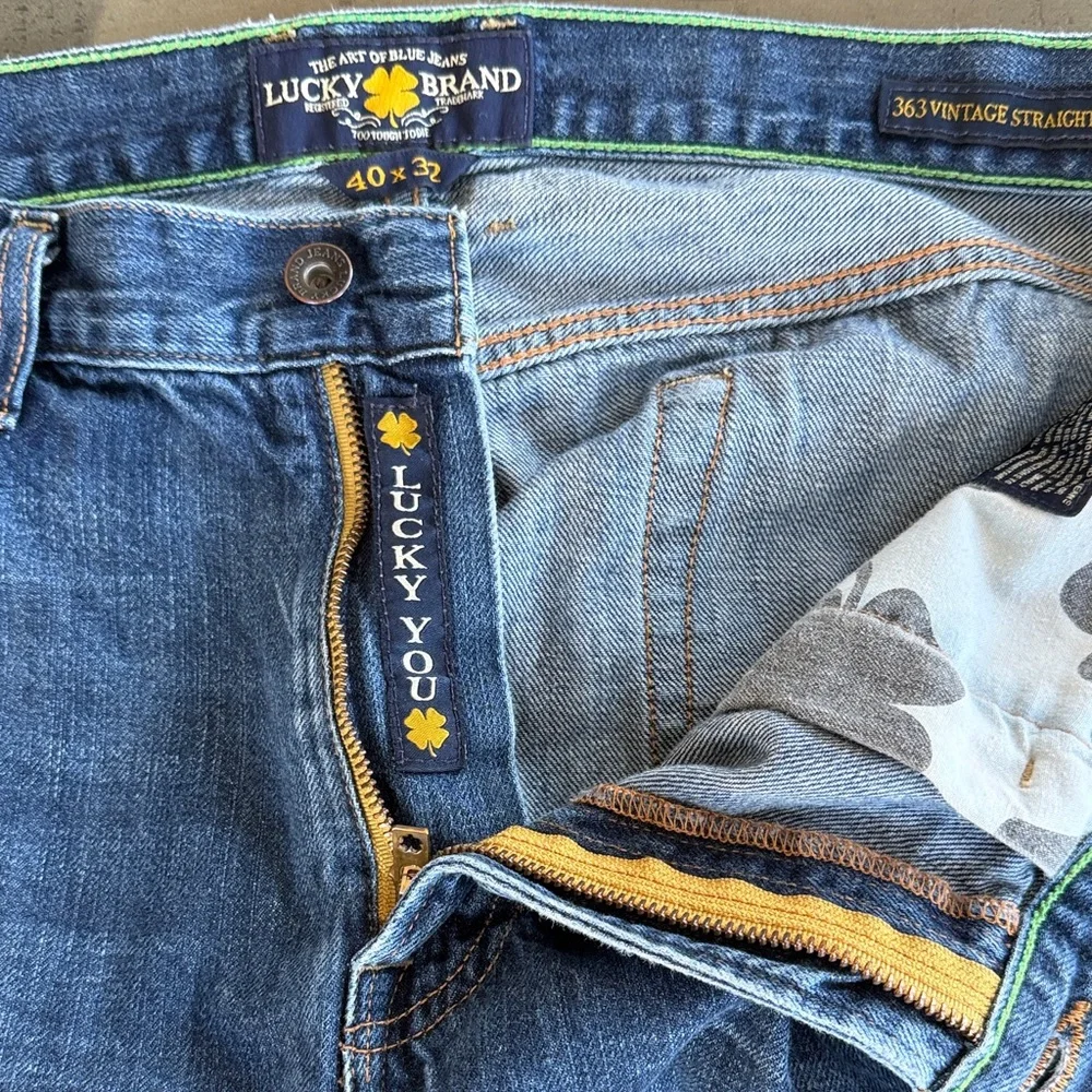 Lucky Brand Men's 363 Vintage Straight Jeans. Size 40 x 32. Distressed back hem